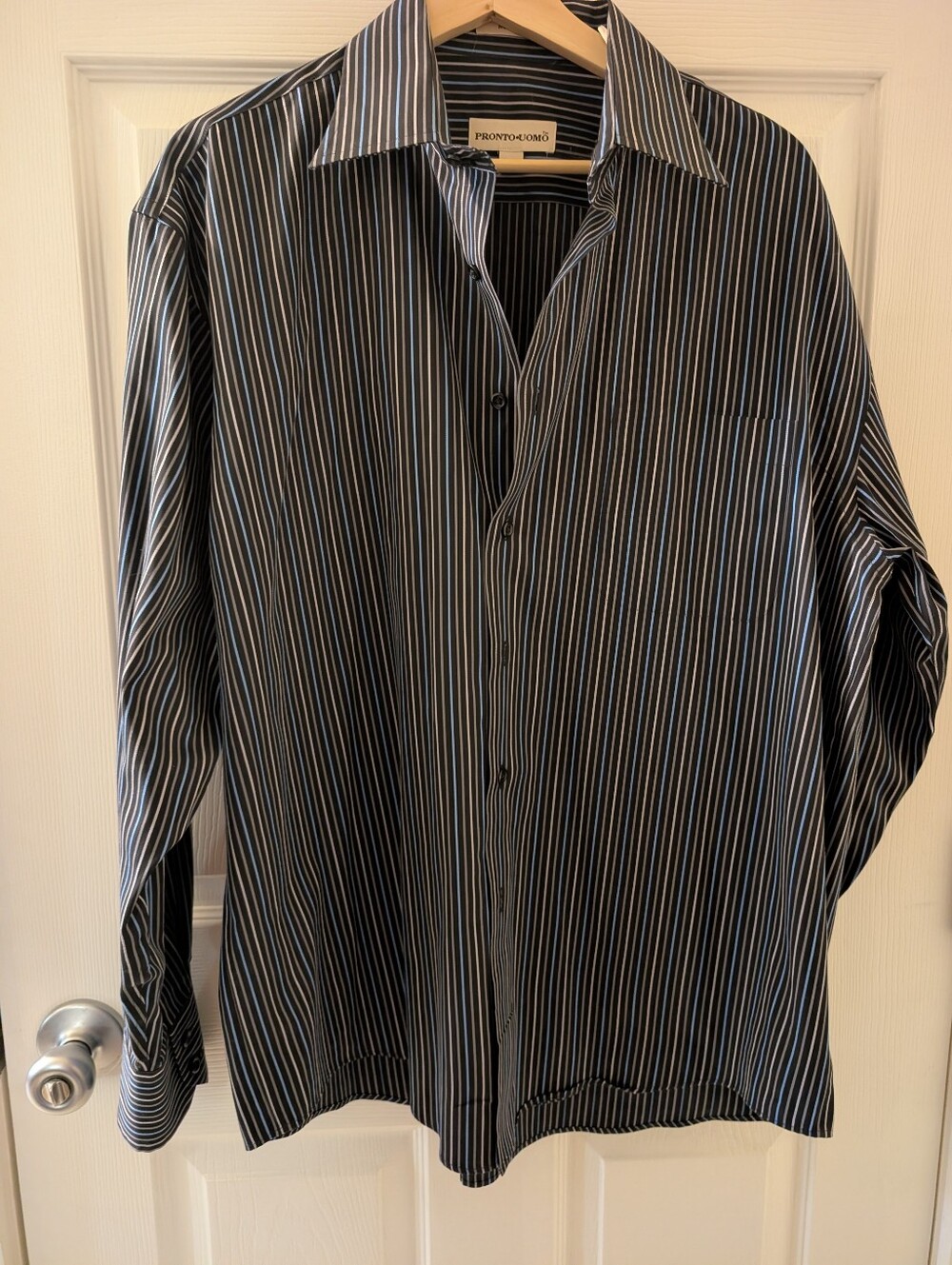 PRONTO UOMO Men's Black Pinstripe Dress Shirt